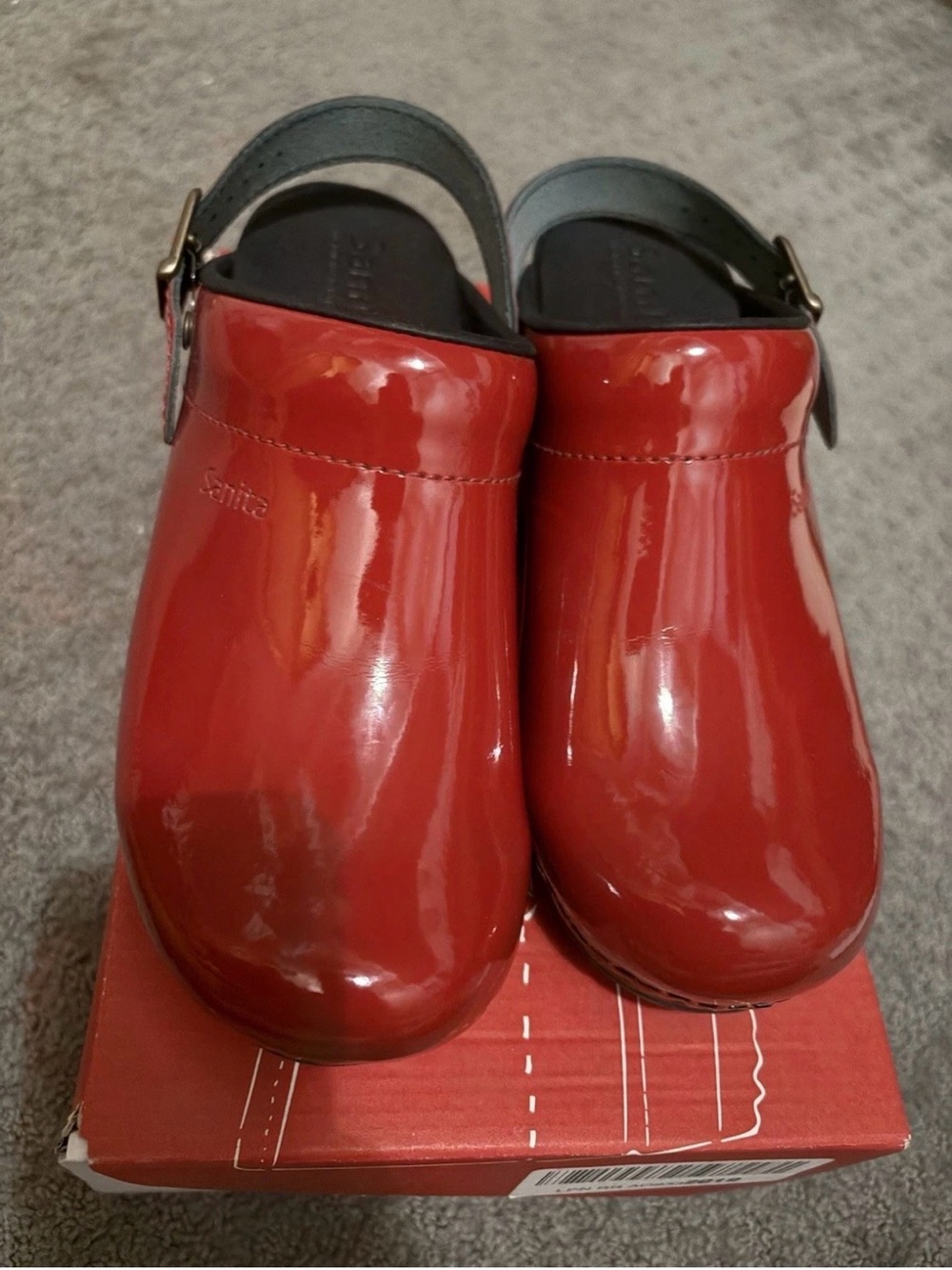 Sanita Red Patent Leather Clogs Estrelle beauties